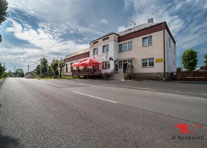 بيت ضيافة U Kasparku 3*