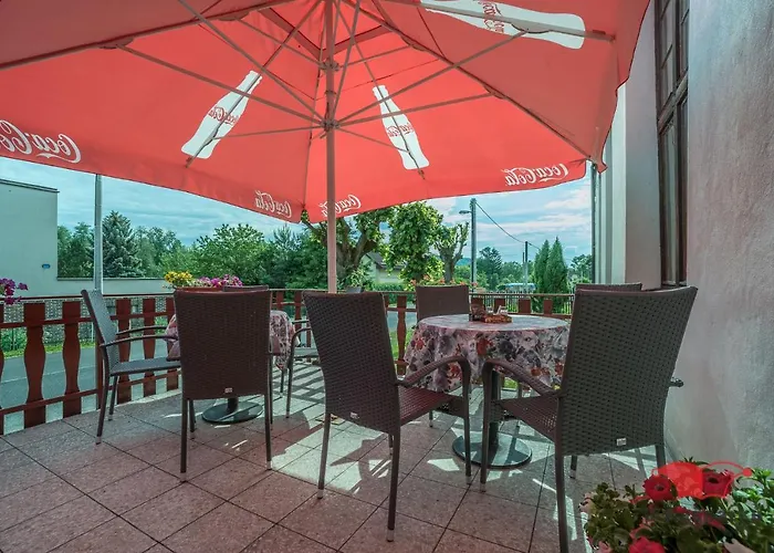 U Kasparku بيت ضيافة 3*